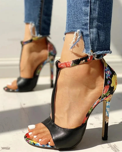 Camélia Buckle Stiletto Sandals